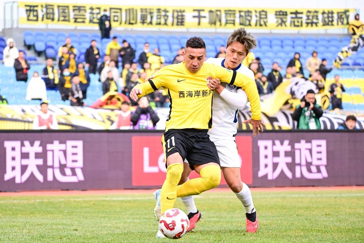大连黑泰遭遇中超黑马卓尔，失去榜首宝座的简单介绍