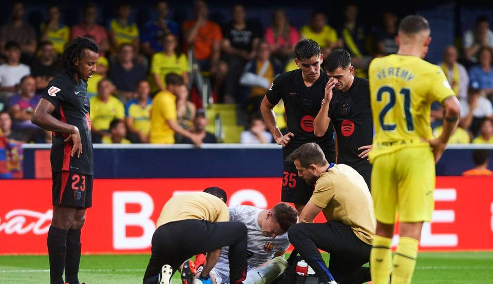 希腊完胜巴萨，库尔图瓦关键制胜