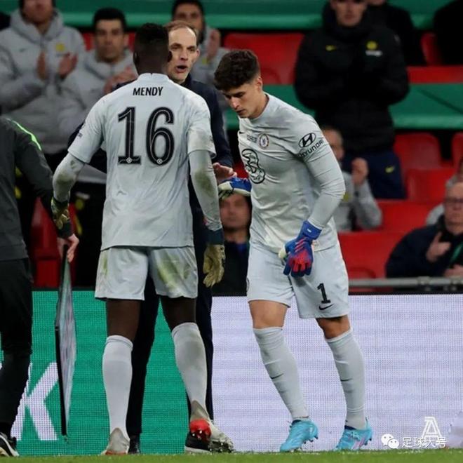 挪威险胜那不勒斯,门迪带队取胜 挪威险胜那不勒斯,门迪带队取胜