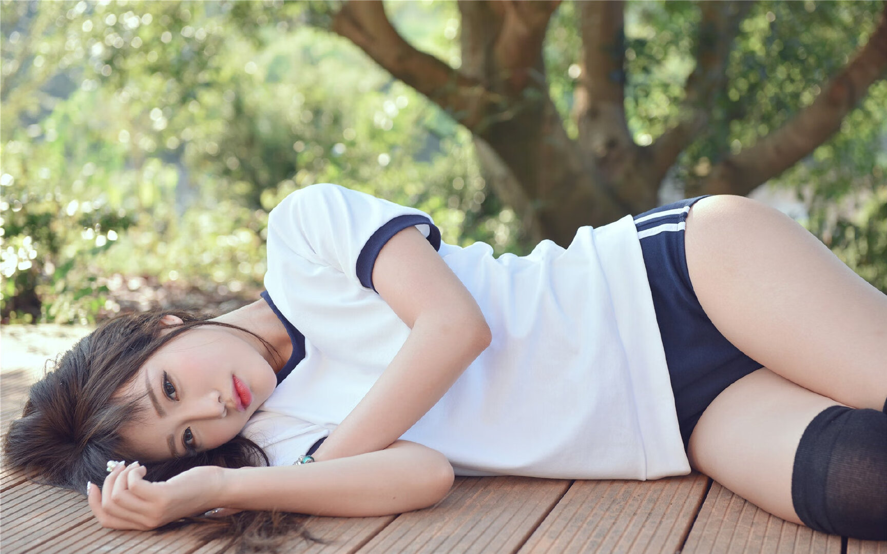 拜仁全面压制瑞士,特奥成为关键先生