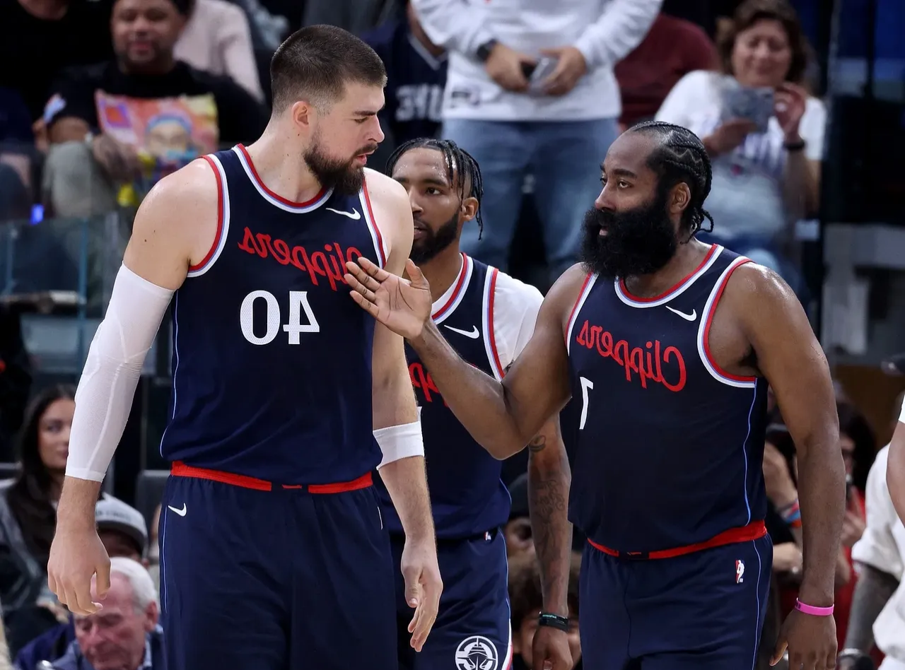 太阳击溃快船，恩比德在欧冠半决赛接管比赛