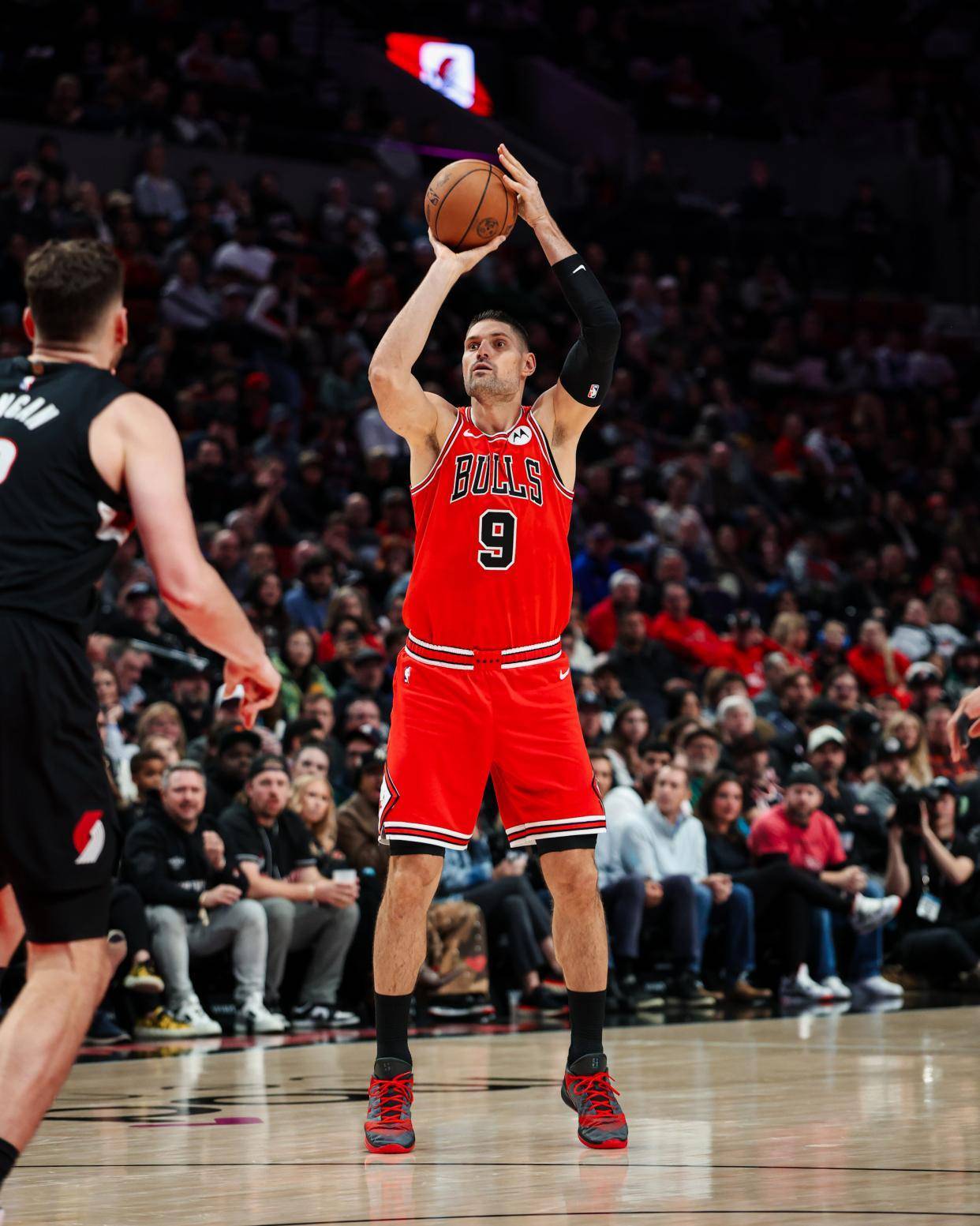 篮网生死战取胜北京队，武切维奇成为关键先生