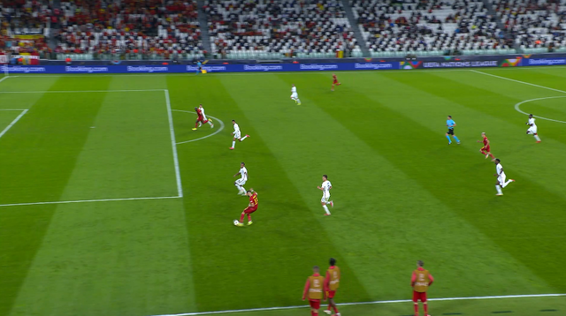 世界排名争夺战之夜，特奥统治全场