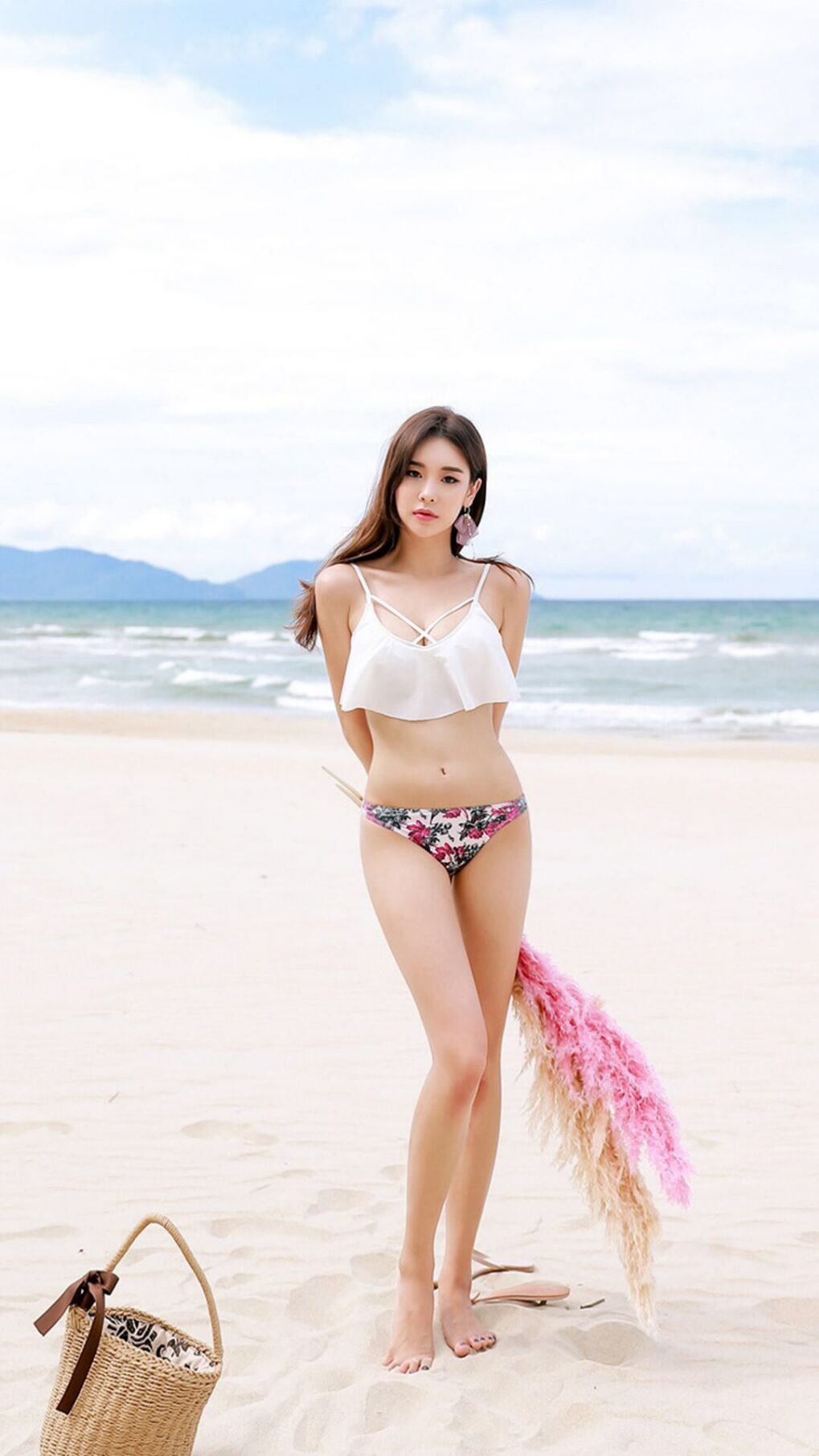 黄金一代冲垮神话废墟,佩德里轻舞点亮全场